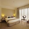 Отель Golden Tulip Dammam Corniche Hotel в Даммаме