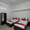 Отель OYO 14174 Good Luck Residency Hotel, фото 7
