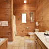 Отель Life Is Good 4 Bedroom Cabin, фото 9