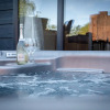 Отель Dewin Bach - Luxury Lodge Hot Tub Close to Beach, фото 15