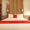 Отель RedDoorz Plus near Hartono Mall 2, фото 20