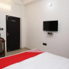 Отель Alpine by OYO Rooms, фото 7