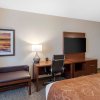 Отель Comfort Suites Denver International Airport, фото 15