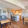 Отель Lulu City - 2 Bedroom + Den Condo #4B - LLH 57387, фото 11