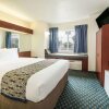 Отель Microtel Inn & Suites by Wyndham Tulsa East, фото 3