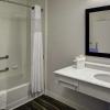 Отель Hampton Inn & Suites Richmond - Downtown, фото 10