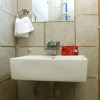 Отель OYO Flagship 7558 Galaxy Comfort Inn, фото 9