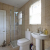 Отель Situated within moments of the High Street and Theatre Royal, фото 10