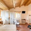 Отель Dwelling in Renovated Barn near Birthplace of Michelangelo, фото 3