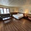 Отель Valley Inn and Suites, фото 6
