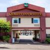 Отель Quality Inn & Suites Bremerton near Naval Shipyard в Бремертоне