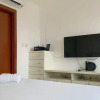 Отель Cozy And Comfort 1Br At Mt Haryono Square Apartment, фото 9