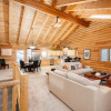 Отель Iconic Log Cabin Escape Idaho Springs Hot Tub, фото 8