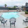 Отель Spacious Getaway! Pool, Spa, Sleeps 9, фото 1