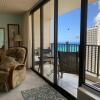 Отель Waikiki Banyan 3410 Stunning Ocean, Surfer & Sunset View's, фото 3