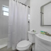 Отель Historic 2 Bedroom Hidden Gem, фото 9