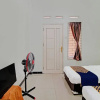 Отель SPOT ON 92536 Teguh Homestay Syariah, фото 4