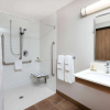Отель Microtel Inn & Suites by Wyndham Sudbury, фото 7