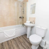 Отель Stunning & Classy 2bed House, Poole, Parking, фото 8