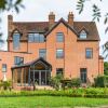 Отель Guildford Manor Hotel & Spa в Гилфорде