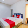 Отель OYO 90935 Rumah Kost Metroliving, фото 6