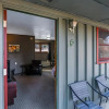 Отель Cedar Village Motel, фото 8