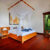 Отель 2 BR Villa With Fantastic Ocean View, Lovina With Staff, фото 3