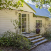 Отель Bygone Beautys Cottages - Bronte Cottage, фото 14
