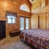 Отель Mountain View Lodge 8 Bedroom Home with Hot Tub, фото 34