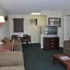 Отель Merrimac Inn & Suites, фото 1