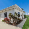 Отель The Beach House 2 2 Bedroom Home by Redawning, фото 12