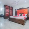 Отель Green Point by OYO Rooms, фото 2