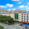 Отель juju Hotel (Foshan Haijundacheng Fisherman's Wharf Store), фото 1