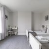 Отель East House - Inviting 3 Bed Stakeford, фото 23