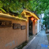 Отель Yupingge·Long history Viewing Huizhou Design Homestay (Hongcun Pingshan Scenic Area), фото 7