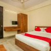 Отель OYO 26565 Rajatha Mahal, фото 5