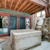 Отель Fairway Ski and Golf Retreat by Avantstay Blocks From the Ski Lift! Beautiful Views w/ Hot Tub, фото 2