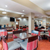 Отель Comfort Suites Airport, фото 25
