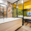 Отель Flat w Jacuzzi and Backyard 6 min to Kadikoy Coast, фото 5