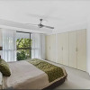 Отель Tranquil 2 Bedroom on Burleigh Headland, фото 3