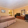 Отель Executive Plus Inn & Suites, фото 6