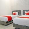 Отель OYO 1185 Sachila Residence Syariah, фото 4
