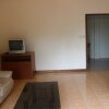 Отель Baan Srinimit House & Apartment, фото 1