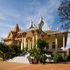 Отель Tonle Khmer Guesthouse в Пномпене