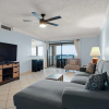 Отель The Lookout Condo, фото 2