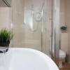 Отель Stayzo Castle Penthouse 16- A Clean Fresh Modern Apartment With Free Wi-fi, фото 11