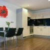 Отель Fantastic 3 Bed Apartment In The Heart Of Media City, фото 13