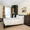 Отель Clapham 1 Bedroom Flat With Balcony, фото 3