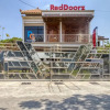Отель RedDoorz Syariah near Bandara Adisucipto Yogyakarta, фото 11