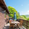 Отель Douglas Fir Lodge With Hot Tub Near Cupar, Fife, фото 7